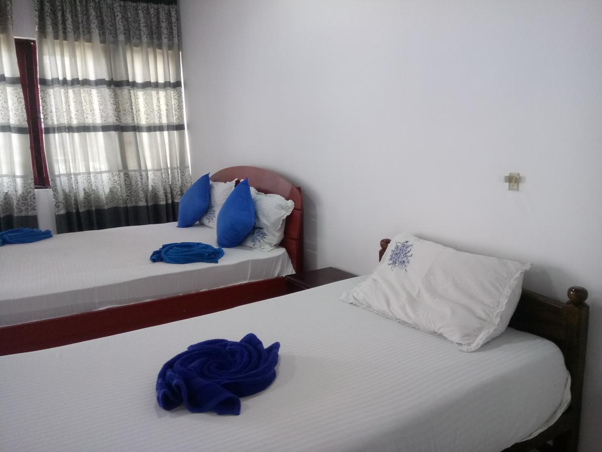 Oasis Beach Hotel Негомбо Экстерьер фото