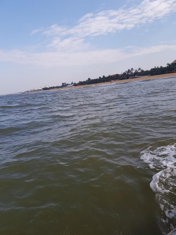 Oasis Beach Hotel Негомбо Экстерьер фото