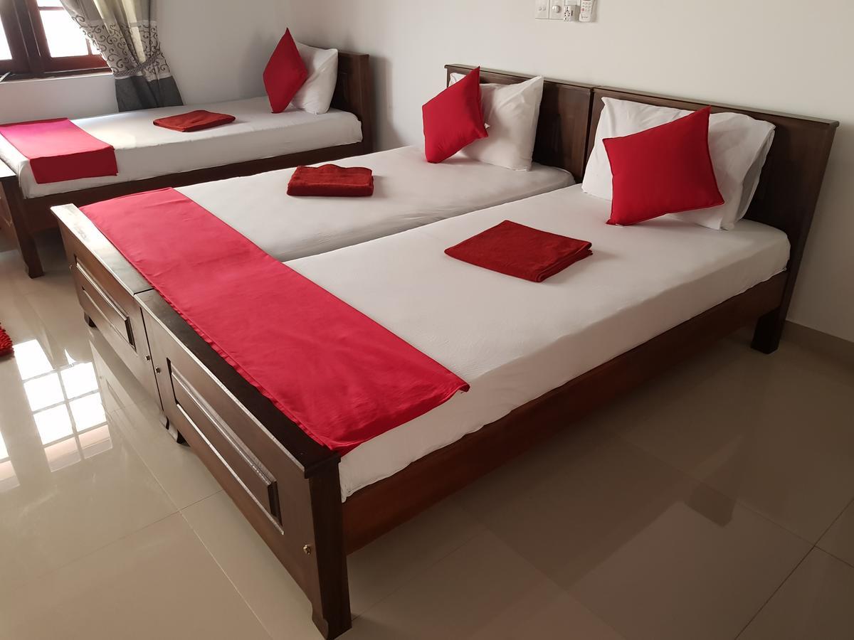 Oasis Beach Hotel Негомбо Экстерьер фото